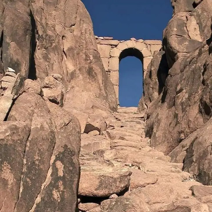 MOUNT ST. MOISSEI & ST. CATHERINE'S MONASTERY